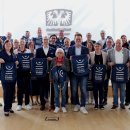 Bürgermeister aus dem Wetteraukreis mit Hessentags-Stoffbeuteln
